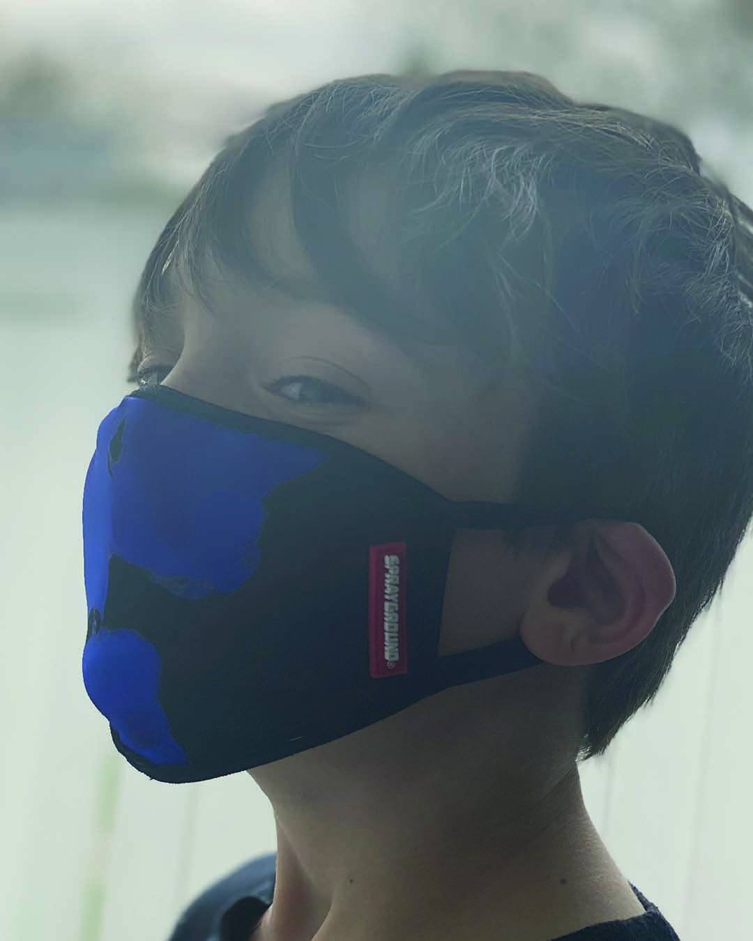 KIDS REVERSIBLE CLASSIC FIT FASHION MASK (MYSTERY PACK)
