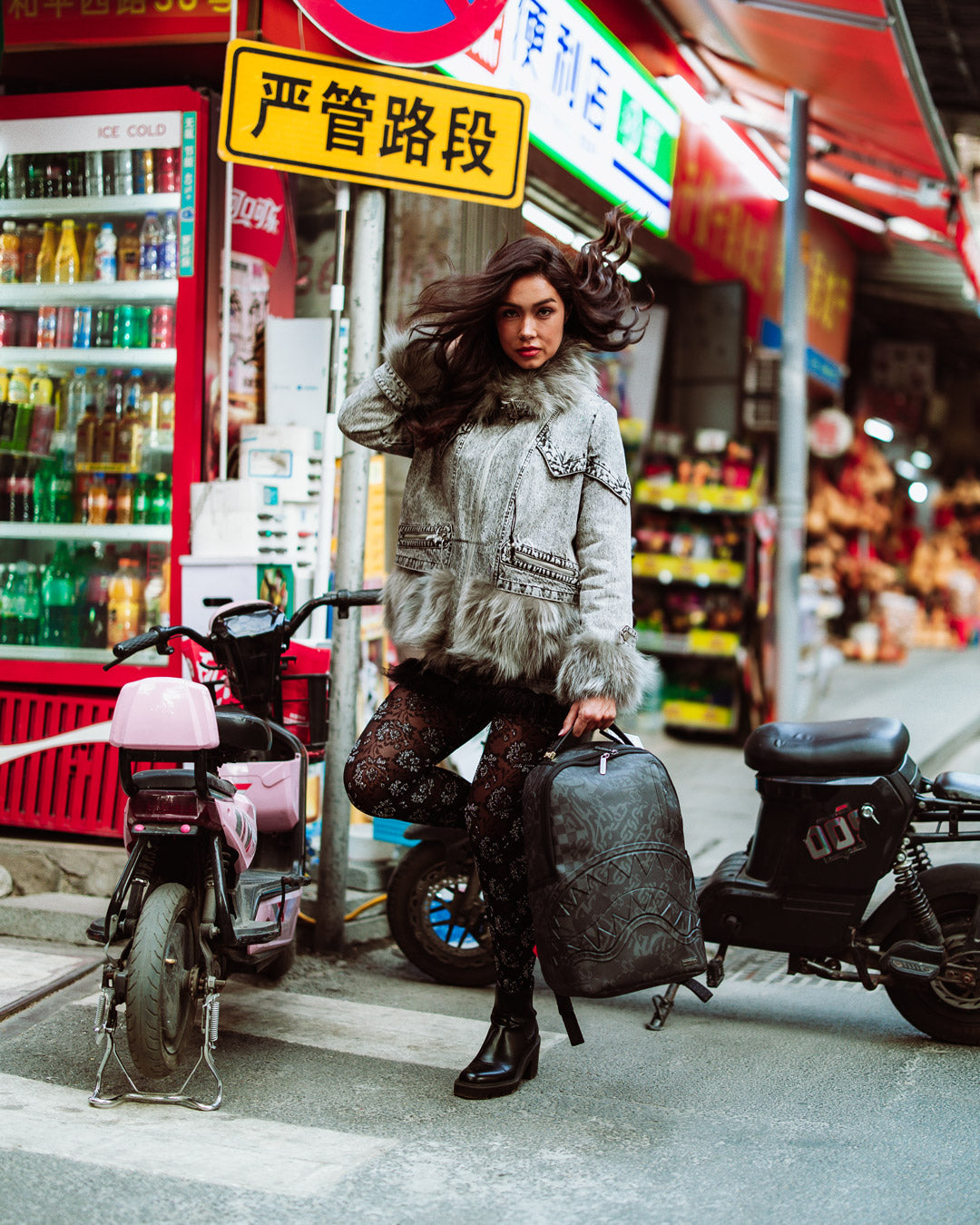 4AM DLX BACKPACK